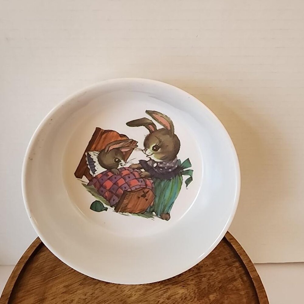 Peter Rabbit Oneida Deluxe 3242 child's cereal bowl